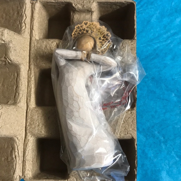 Willow Tree 2020 Ornament - Picture 2 of 9